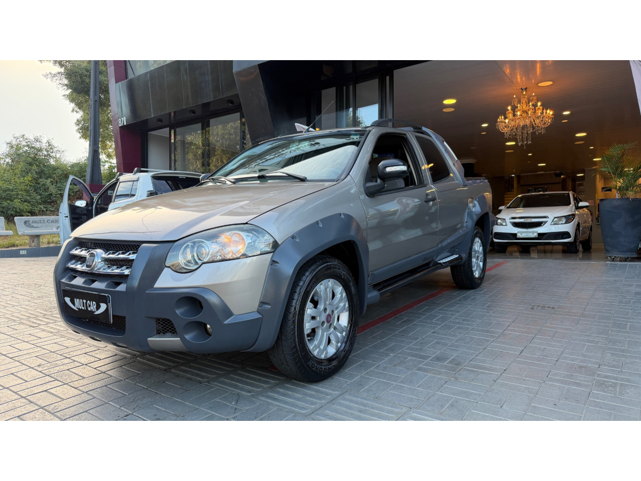 FIAT Strada 1.8 FLEX ADVENTURE CABINE DUPLA