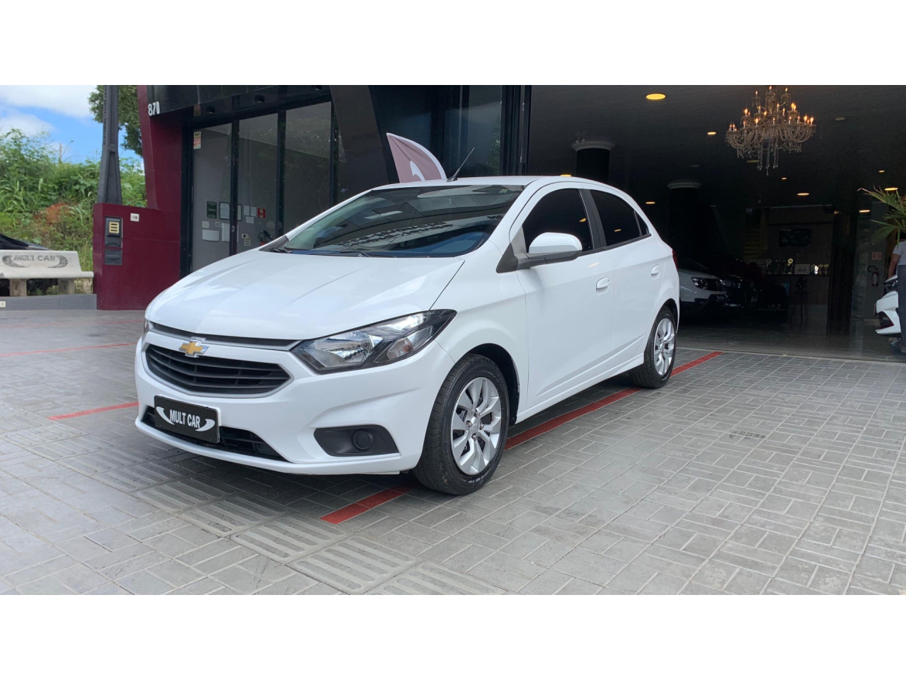 CHEVROLET Onix Hatch 1.4 4P FLEX LT AUTOMÁTICO