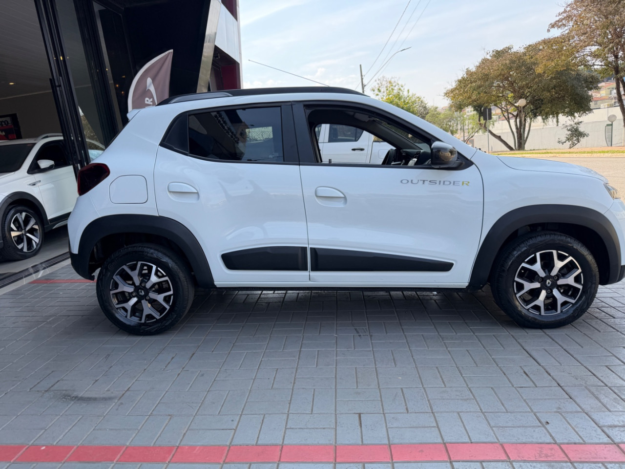 RENAULT Kwid 1.0 12V 4P SCE FLEX OUTSIDER