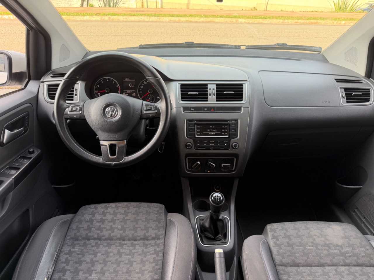 VOLKSWAGEN Fox 1.6 4P MSI COMFORTLINE FLEX