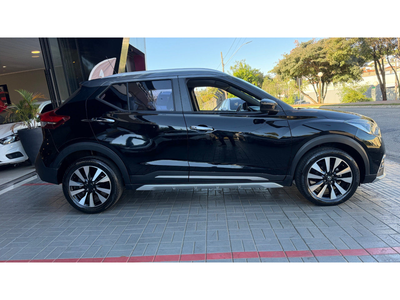 NISSAN Kicks 1.6 16V 4P FLEXSTART SL X-TRONIC AUTOMÁTICO CVT