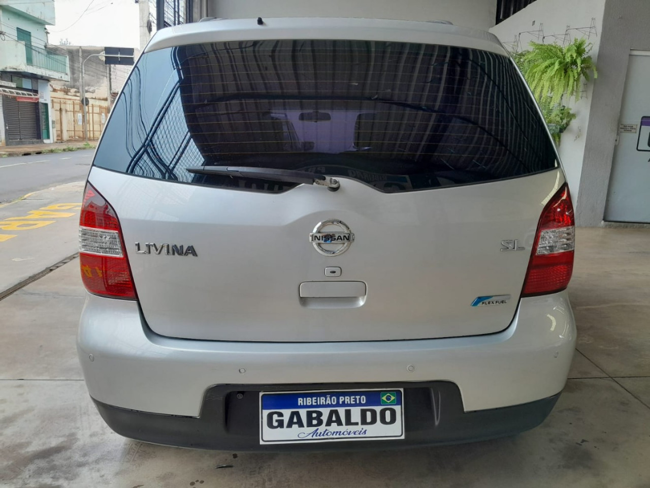 NISSAN Livina 1.8 16V SL 4P FLEX