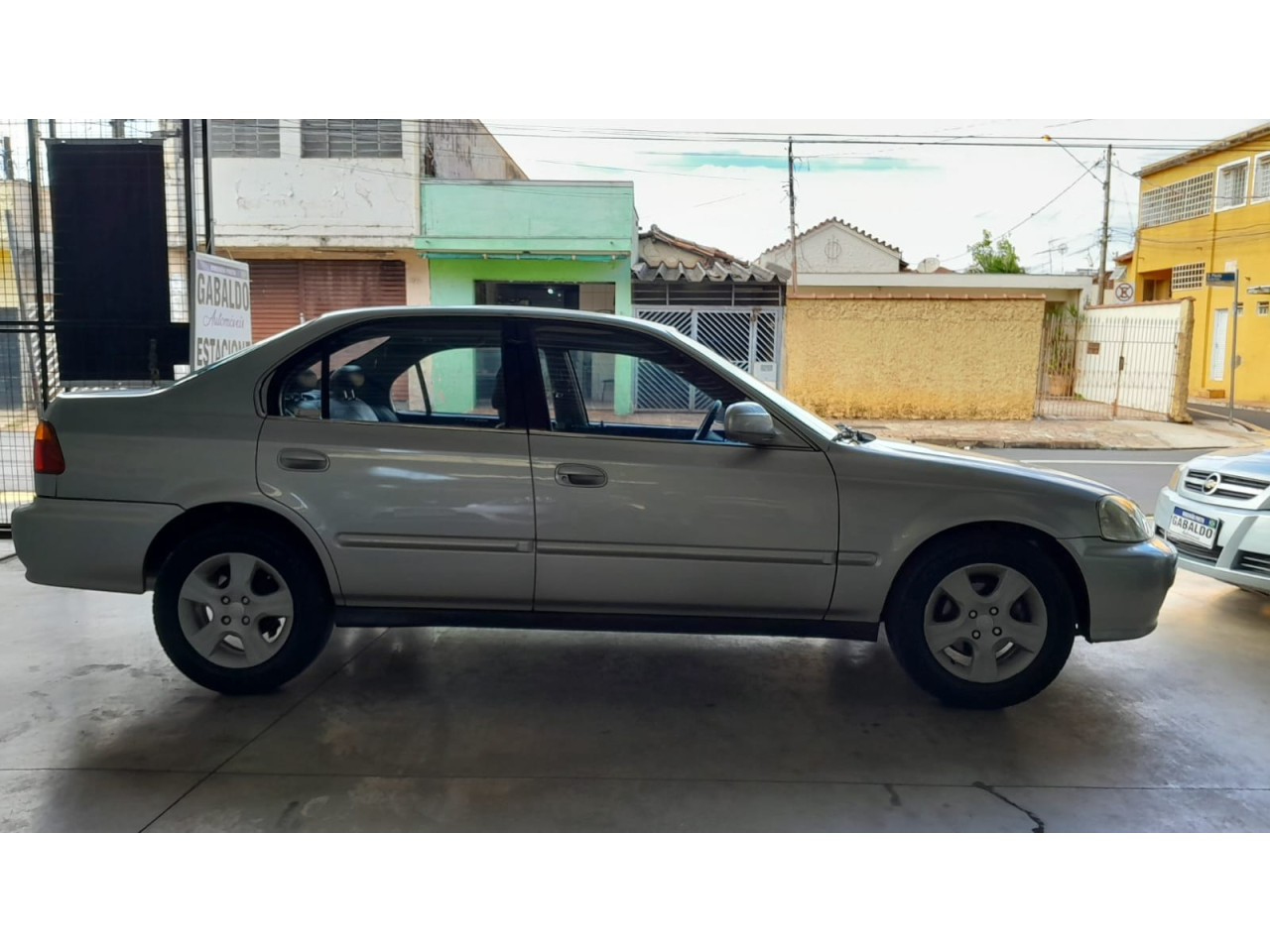 Civic 1.6 16V 4P LX