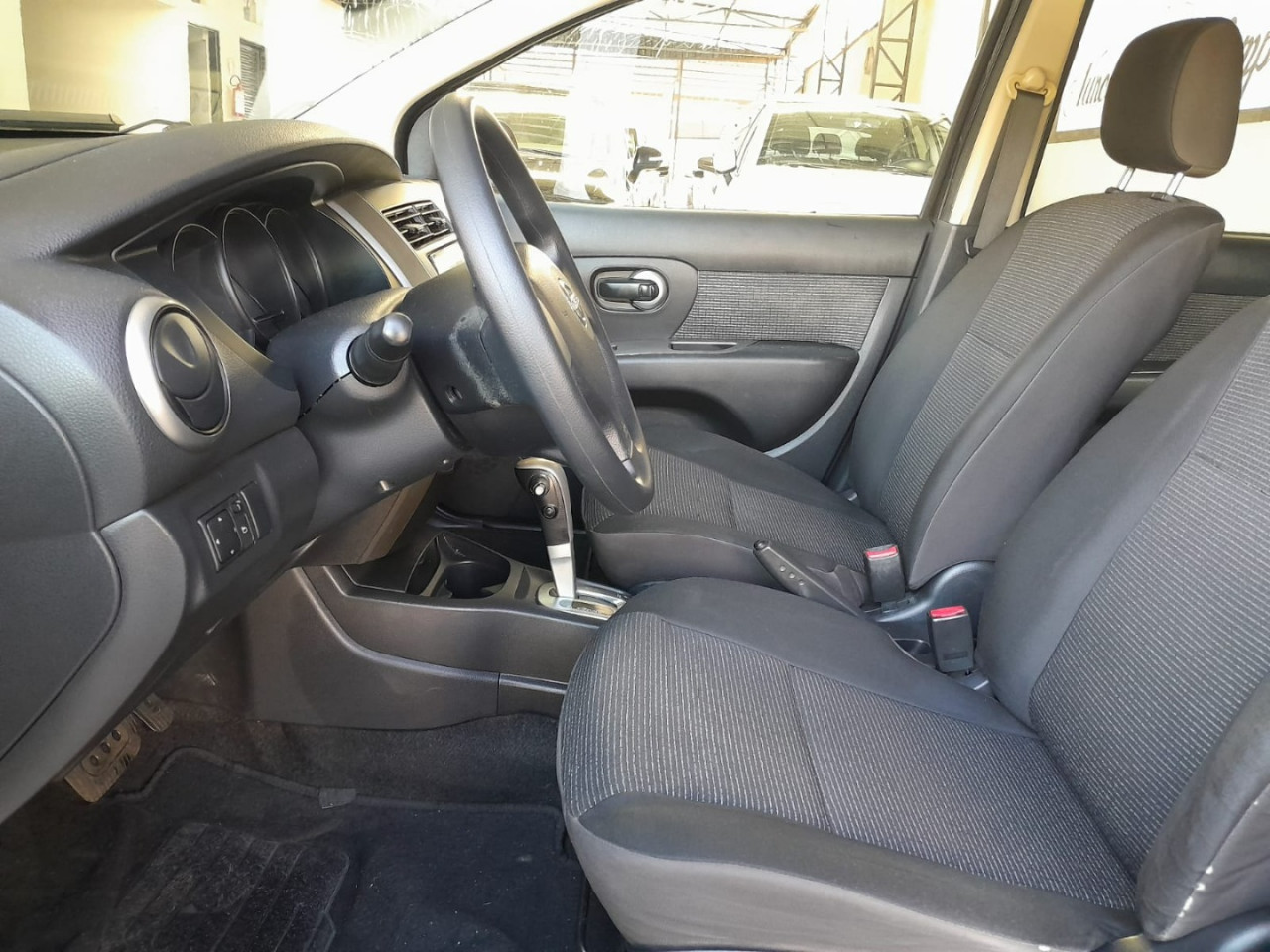 NISSAN Livina 1.8 16V 4P S FLEX