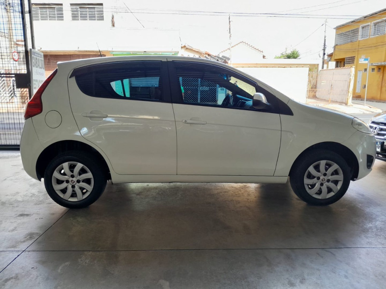 FIAT Palio 1.0 4P FLEX ATTRACTIVE