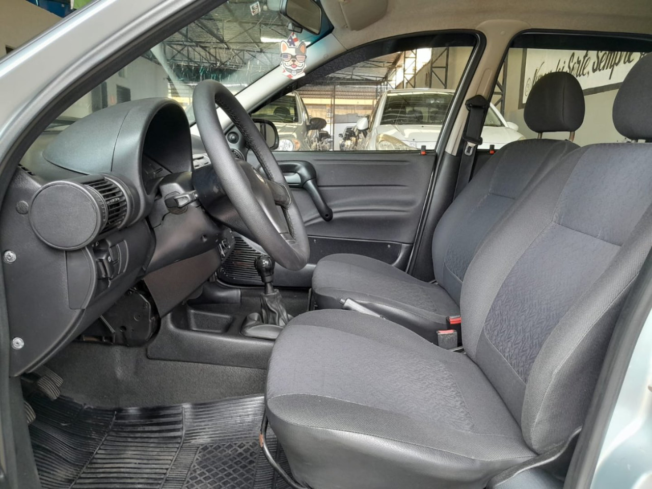 CHEVROLET Classic Sedan 1.0 4P