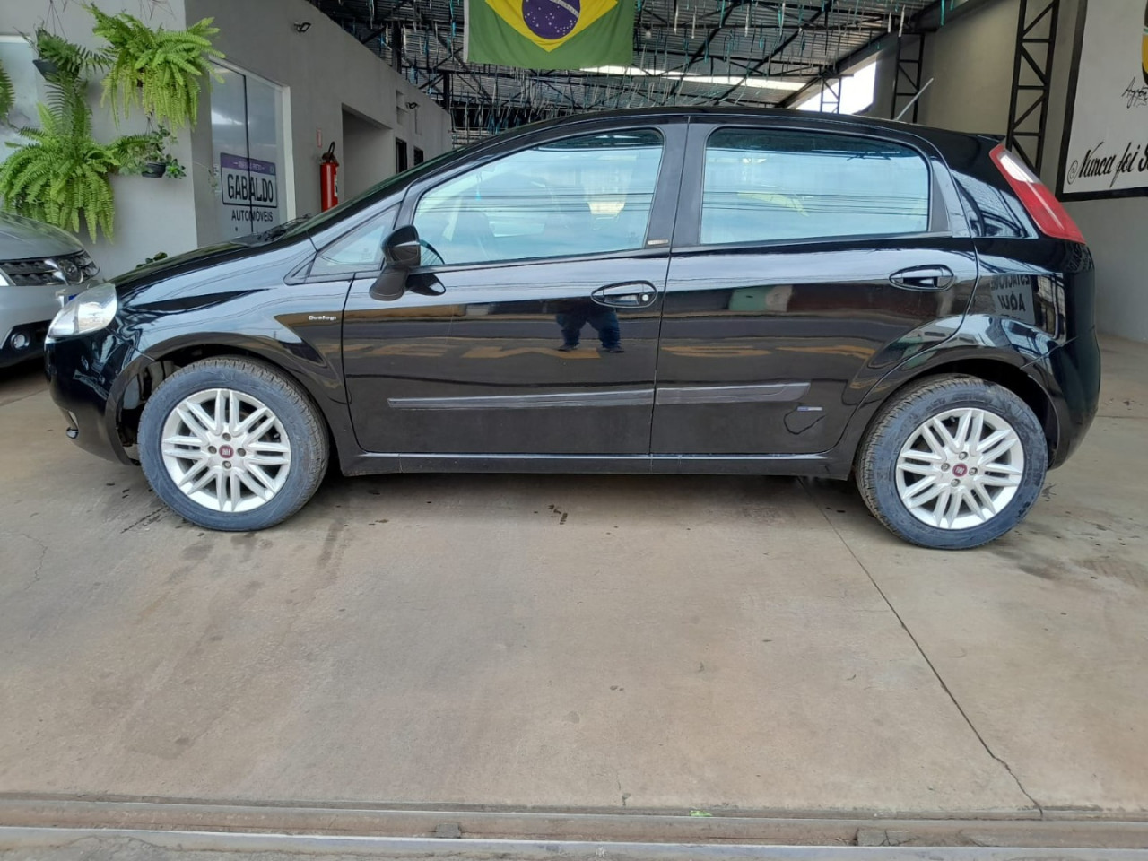 FIAT Punto 1.8 16V 4P  ESSENCE FLEX
