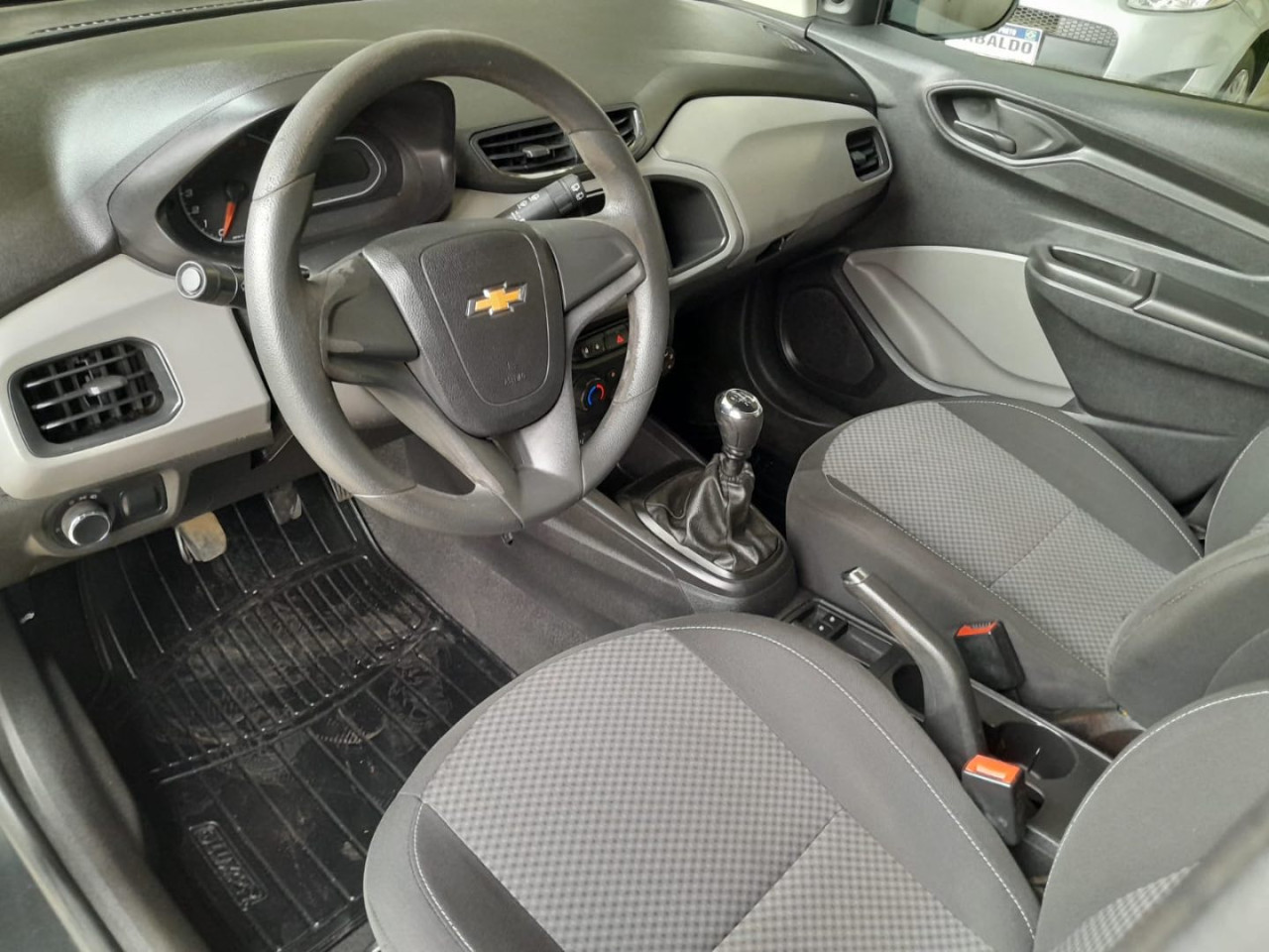 CHEVROLET Onix Hatch 1.0 4P FLEX JOY