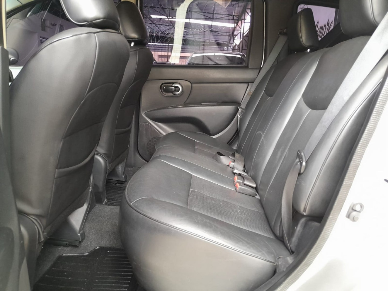 NISSAN Livina 1.8 16V SL 4P FLEX