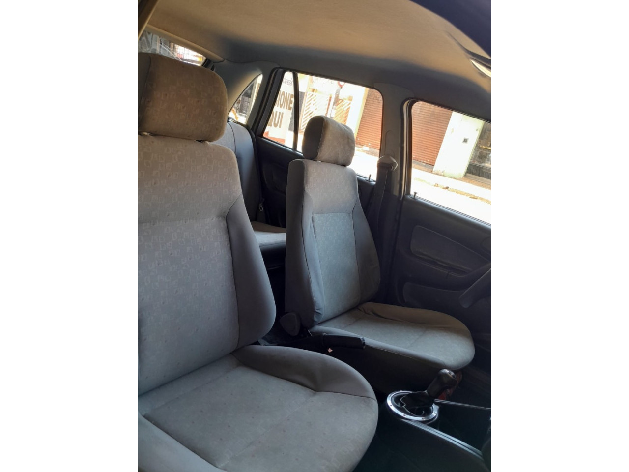 VOLKSWAGEN Gol 1.6
