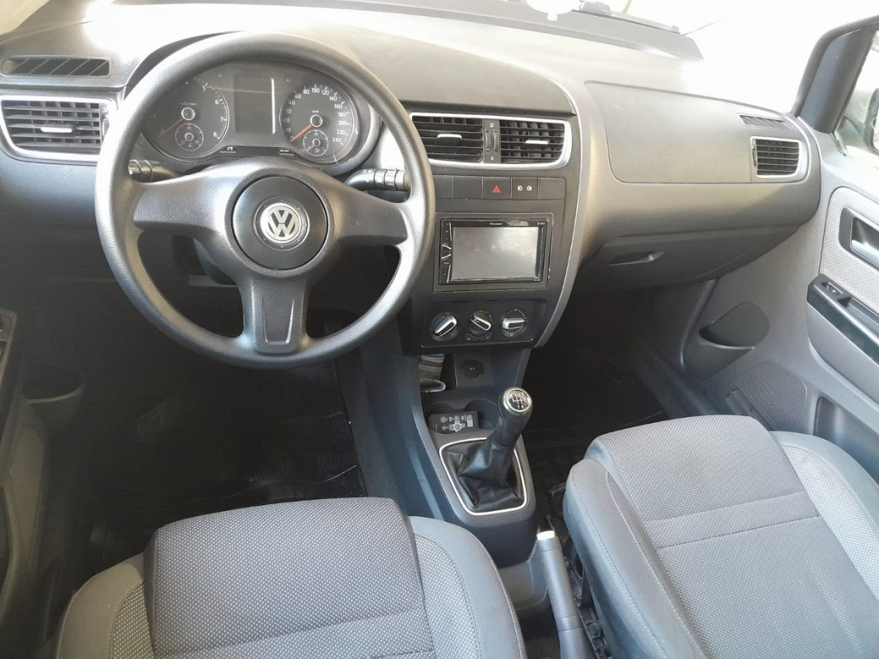 VOLKSWAGEN Fox 1.6 FLEX