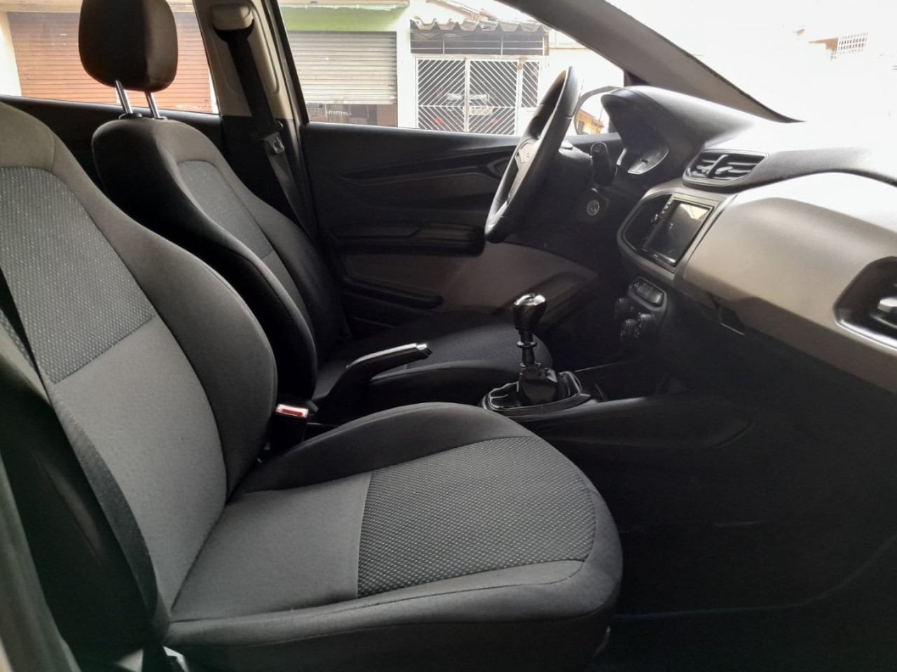 CHEVROLET Onix Hatch 1.0 4P FLEX JOY