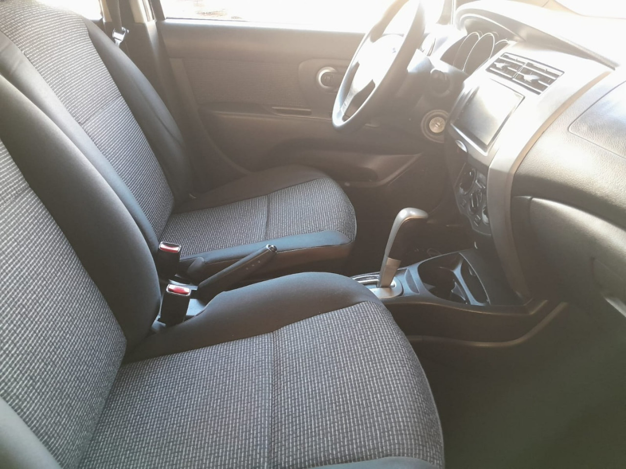 NISSAN Livina 1.8 16V 4P S FLEX