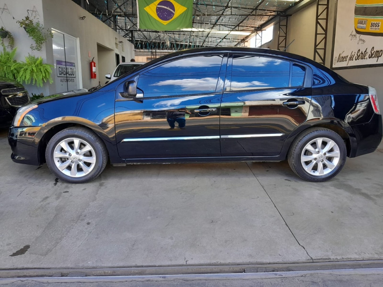 Sentra 2.0 16V 4P SL