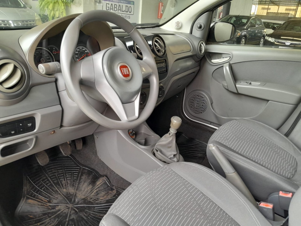 FIAT Palio 1.0 FLEX ATTRACTIVE