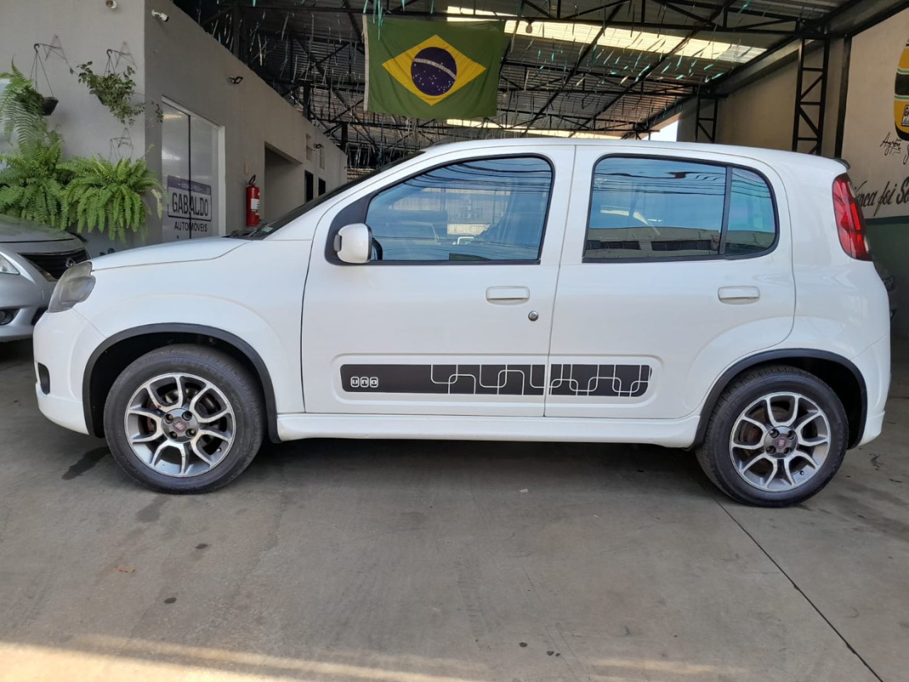 Uno 1.4 FLEX SPORTING