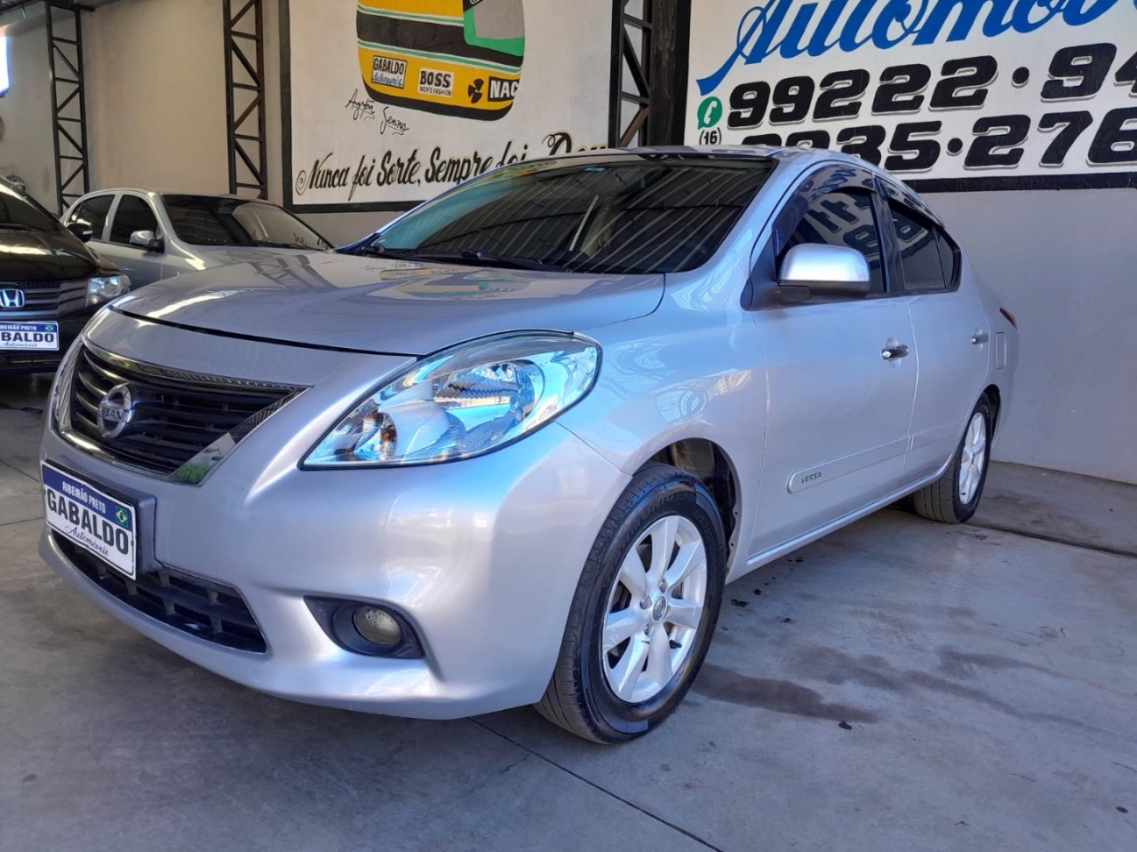 Versa Sedan 1.6 16V 4P FLEX SL