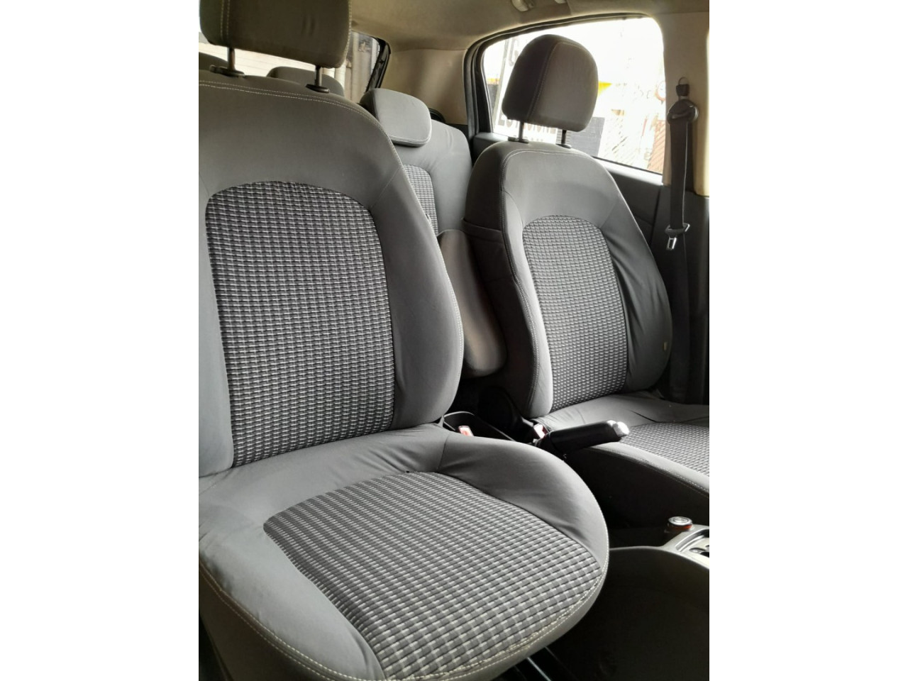 FIAT Punto 1.8 16V 4P  ESSENCE FLEX