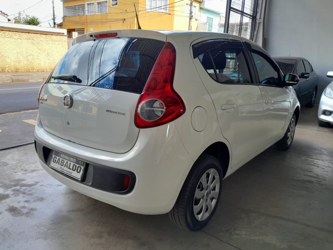 FIAT Palio 1.0 4P FLEX ATTRACTIVE