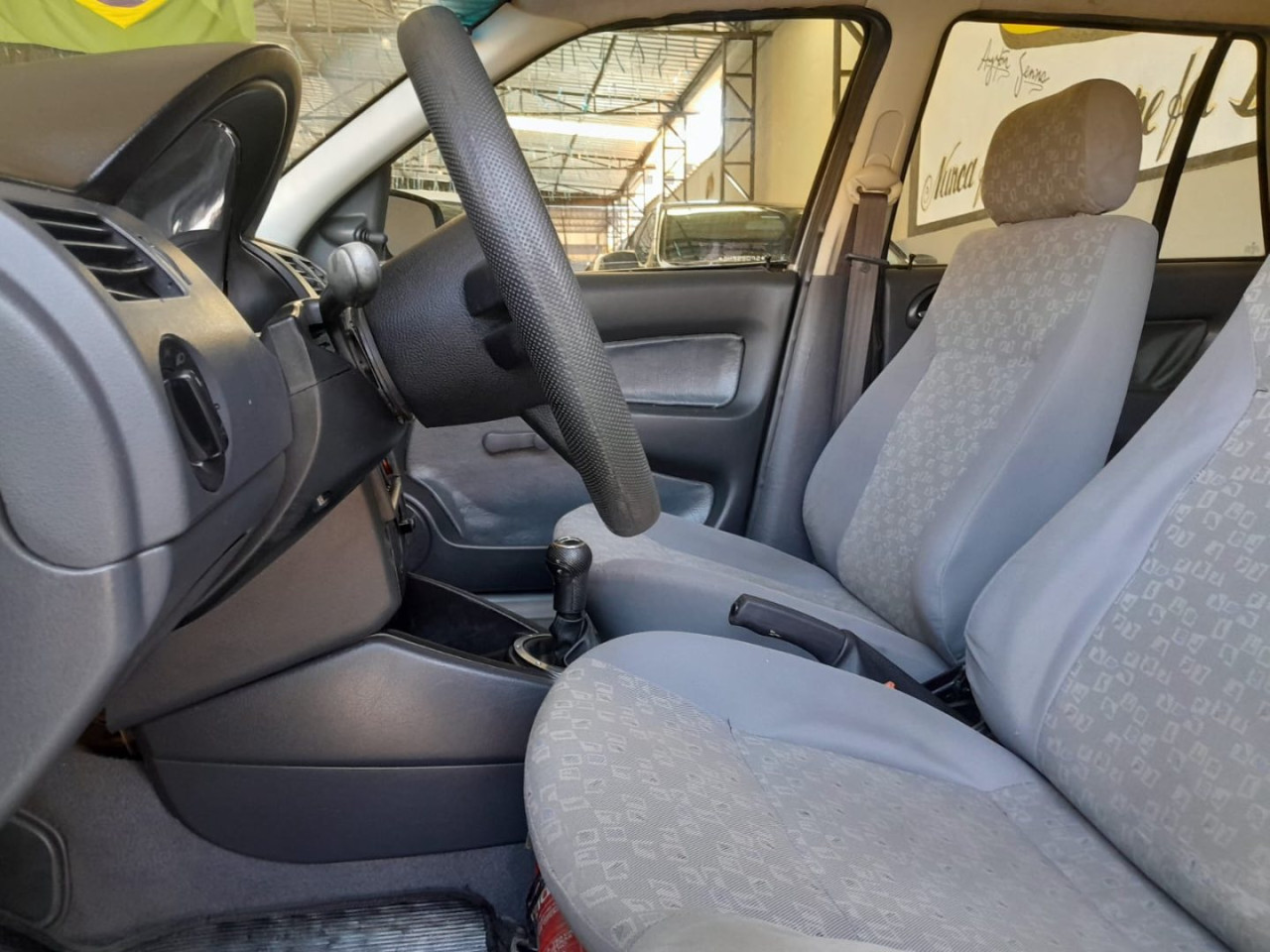 VOLKSWAGEN Gol 1.6