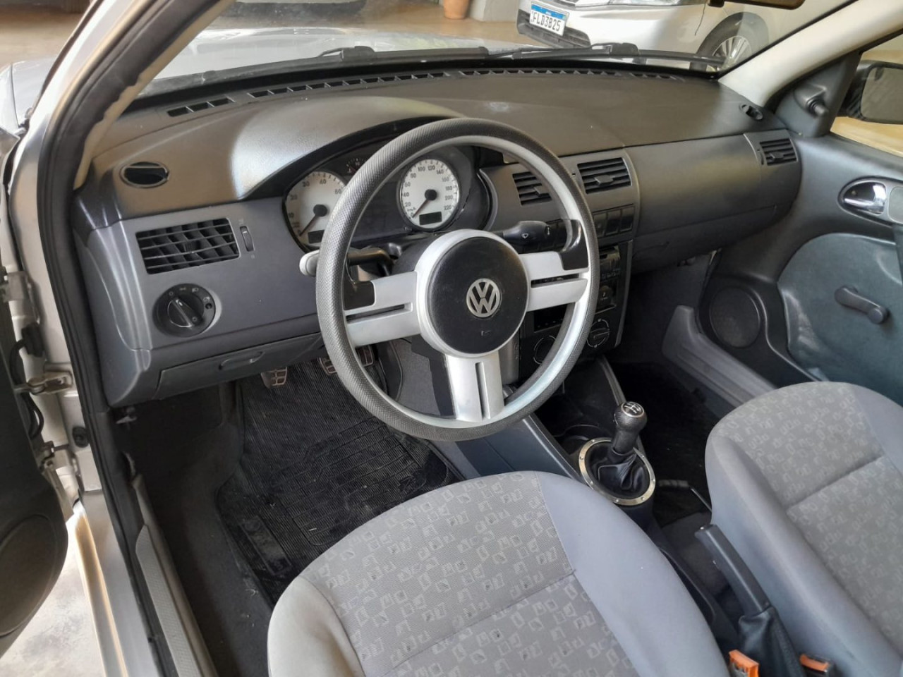 VOLKSWAGEN Gol 1.6
