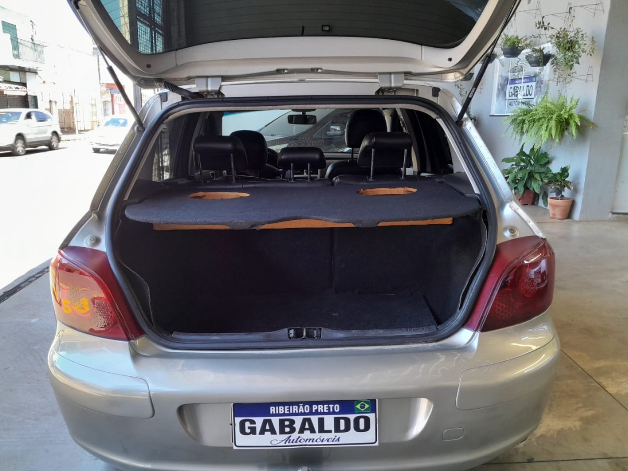 307 Hatch 1.6 4P PRESENCE