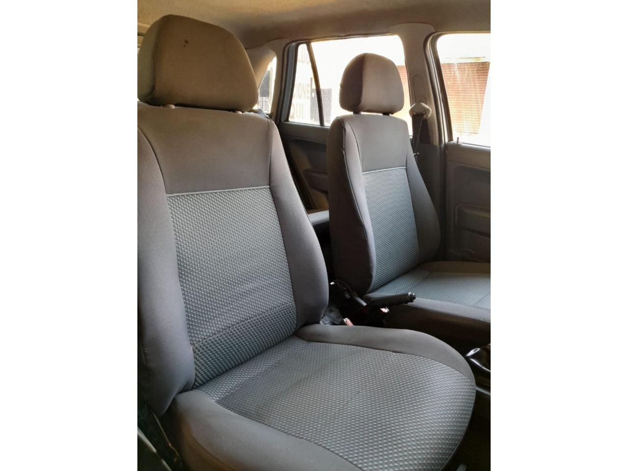 VOLKSWAGEN Gol 1.0 4P G4 FLEX