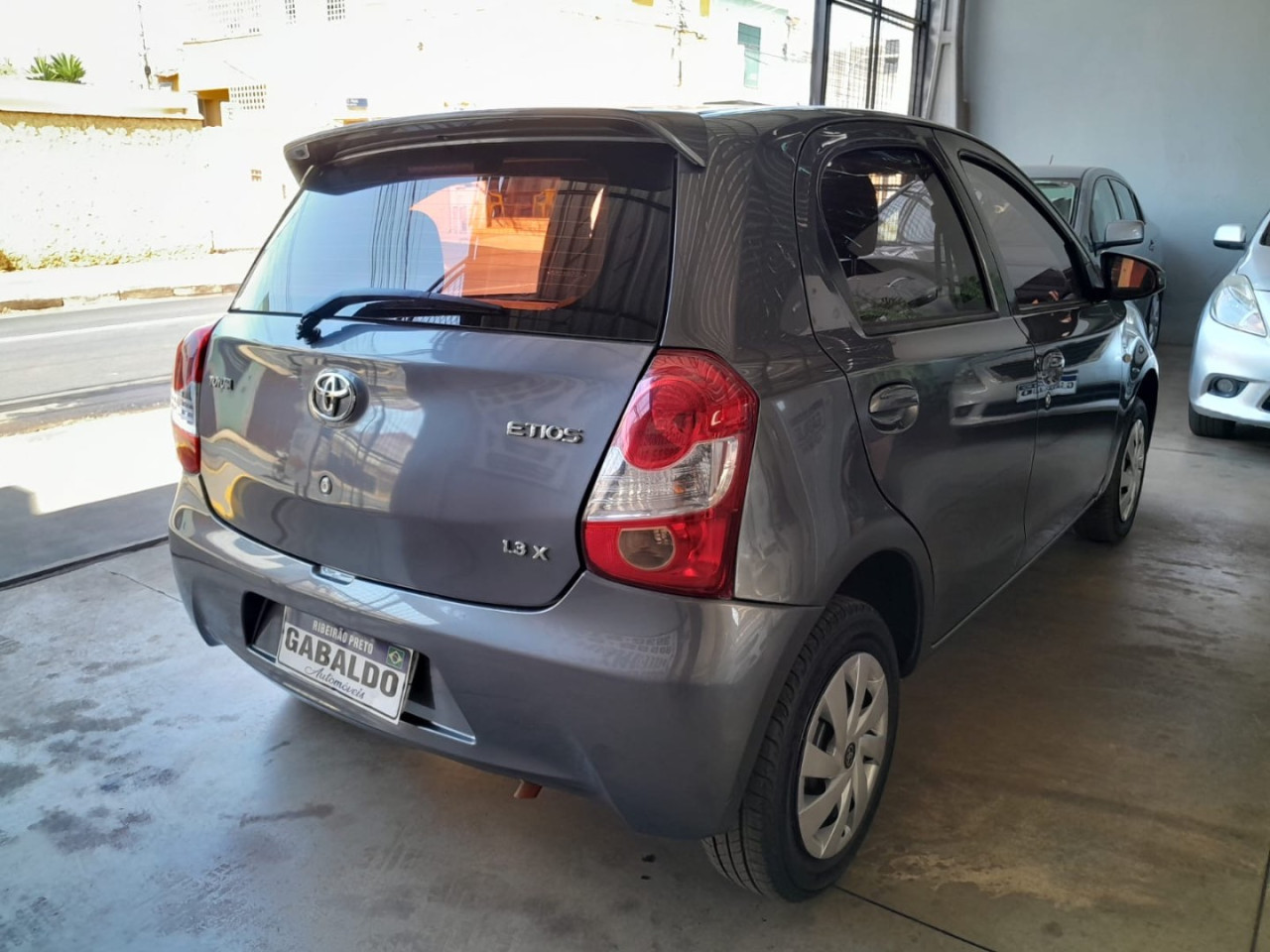 Etios Hatch 1.3 16V 4P FLEX