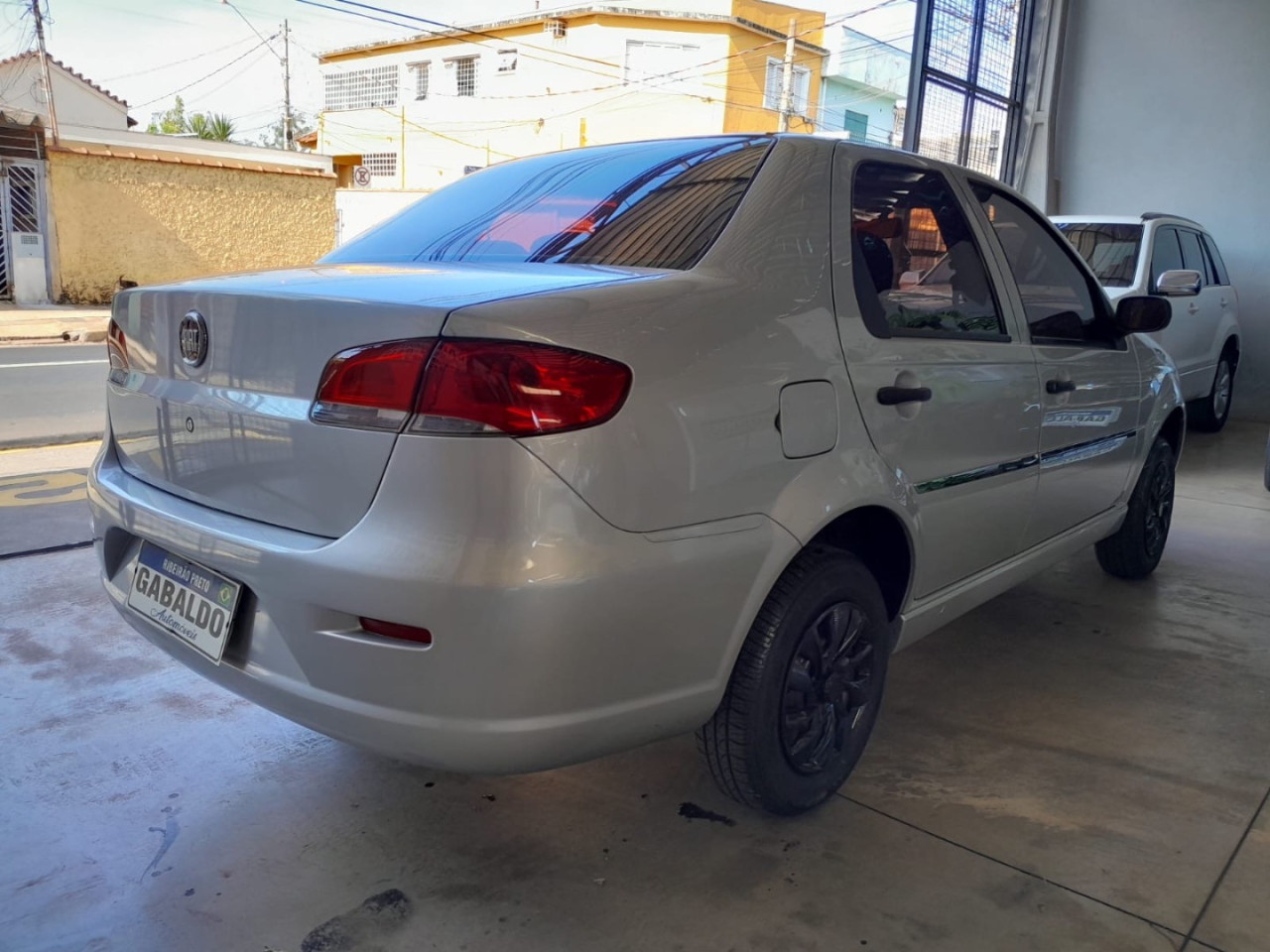 Siena 1.0 4P EL FLEX
