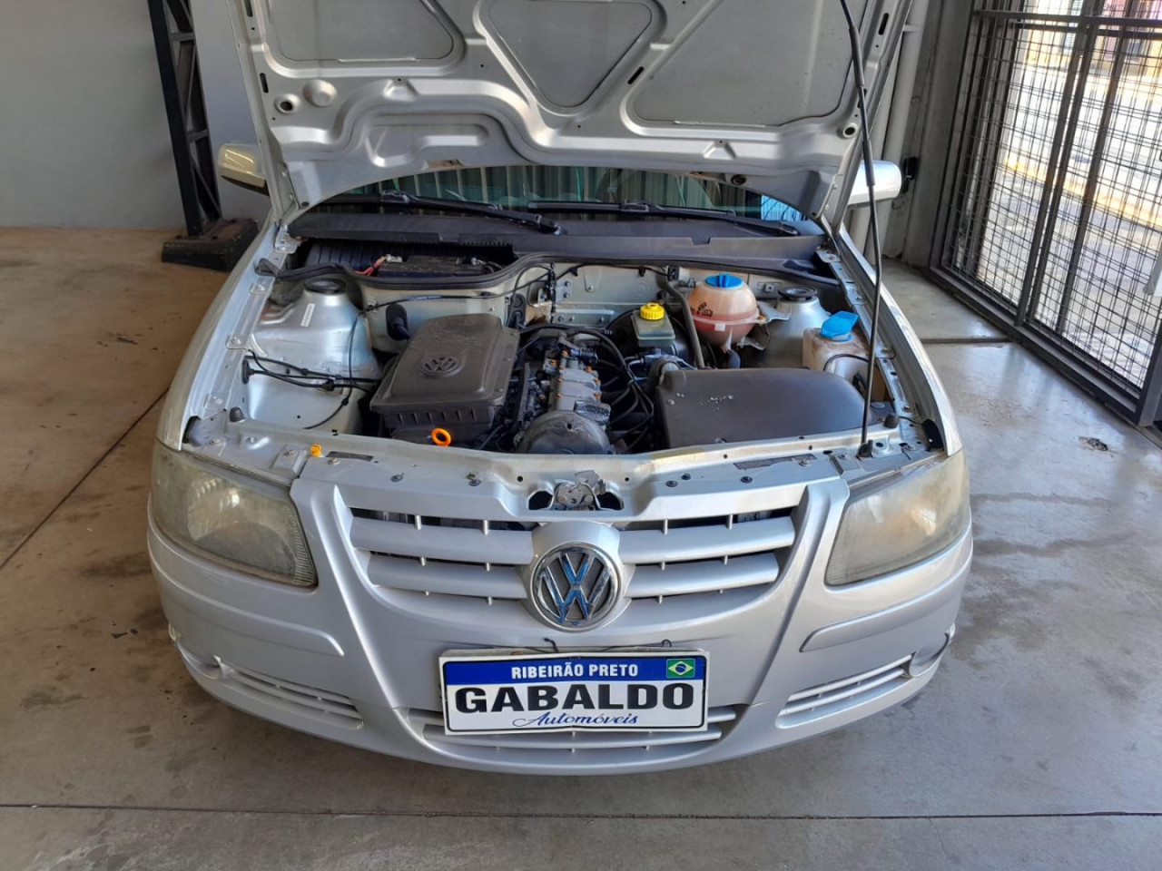 VOLKSWAGEN Gol 1.0 4P G4 FLEX