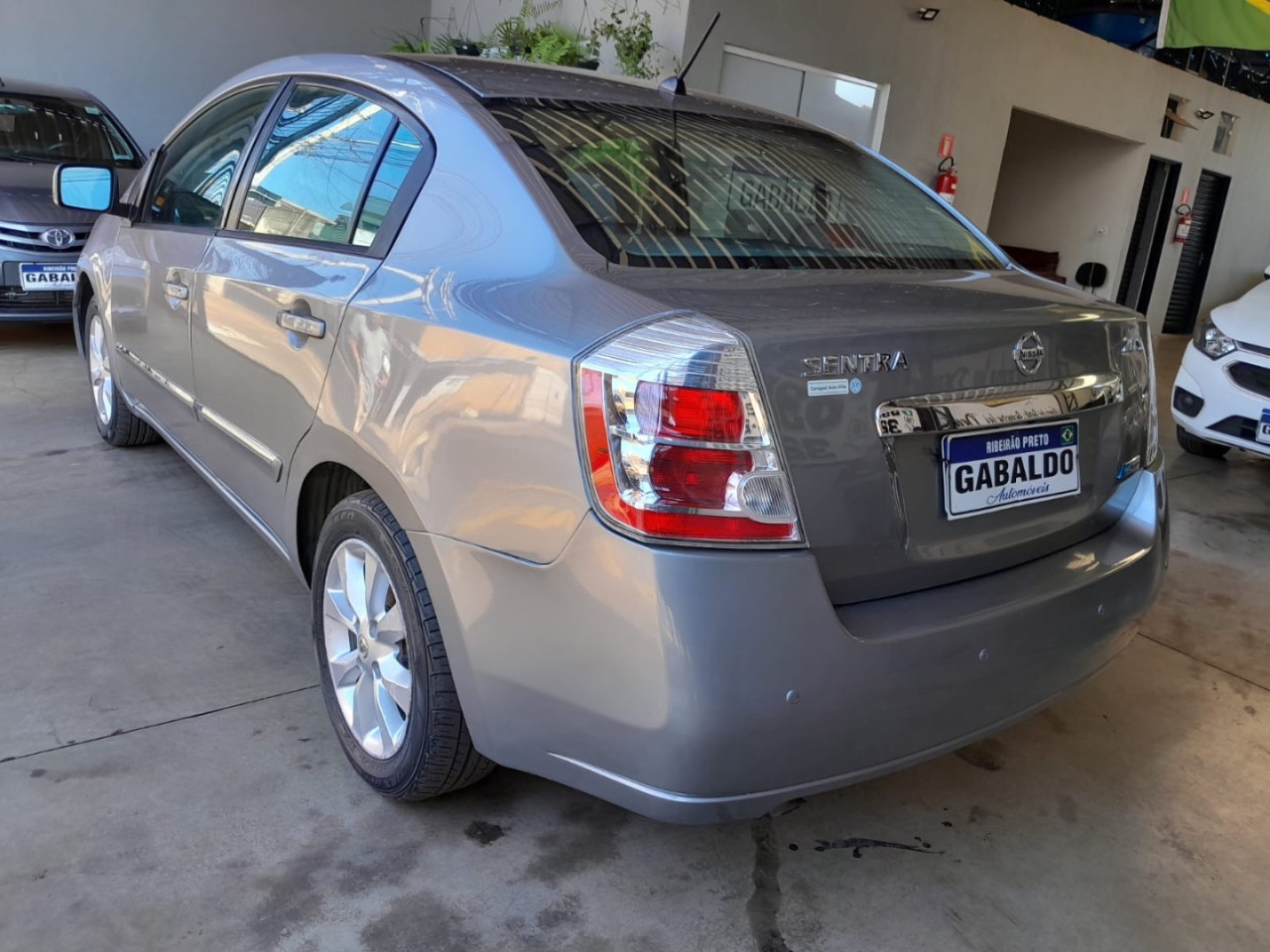 Sentra 2.0 16V 4P S FLEX AUTOMÁTICO CVT