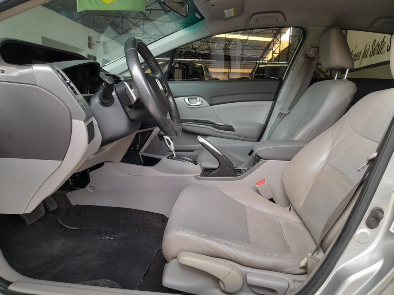 Civic 1.8 16V 4P FLEX LXS AUTOMÁTICO
