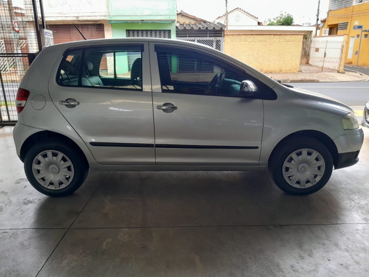 VOLKSWAGEN Fox 1.0 4P FLEX