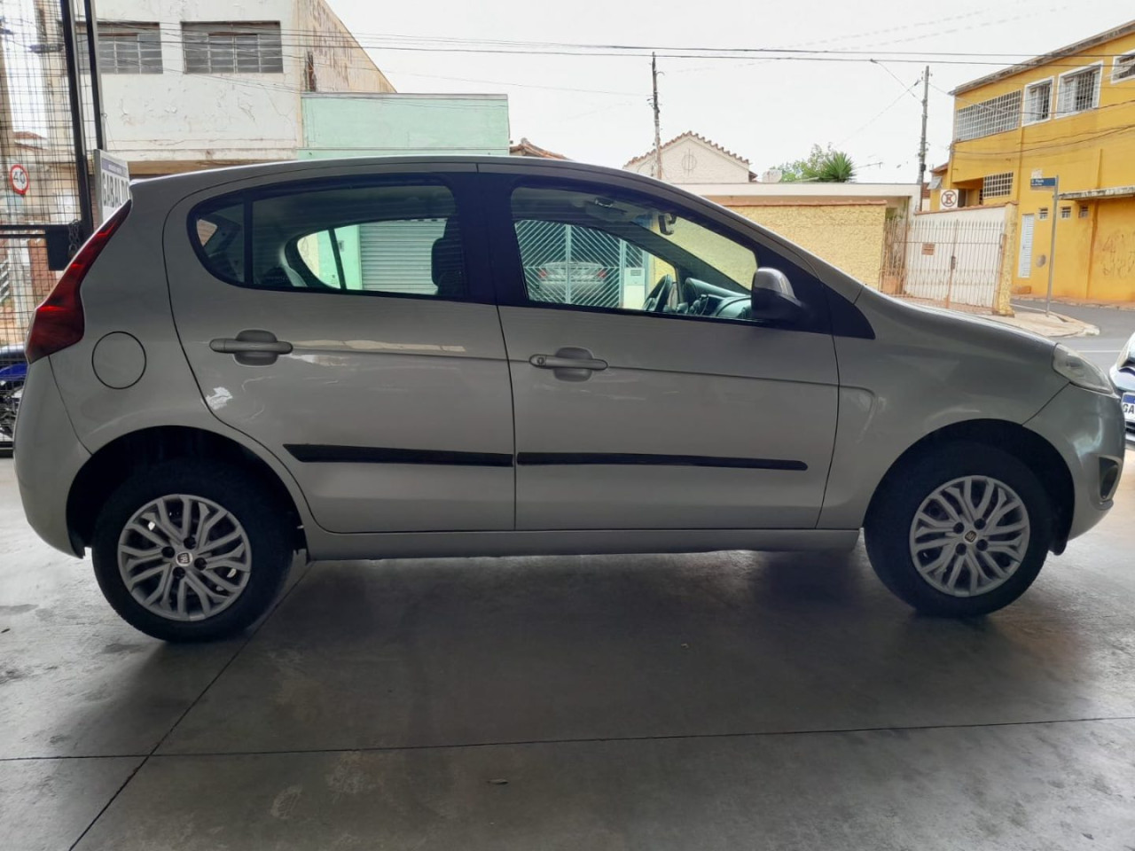 FIAT Palio 1.0 FLEX ATTRACTIVE