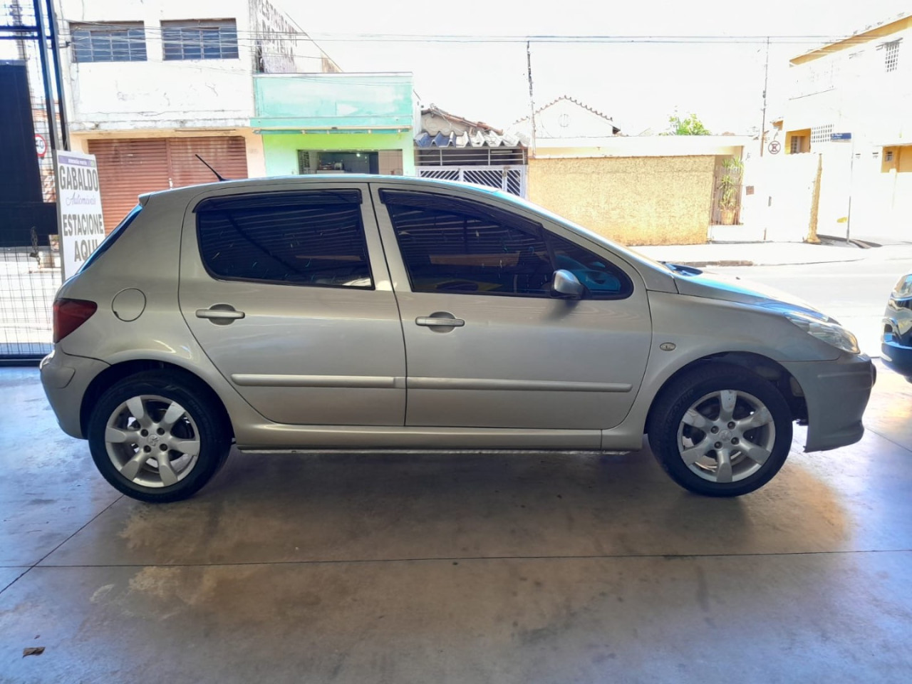 307 Hatch 1.6 4P PRESENCE