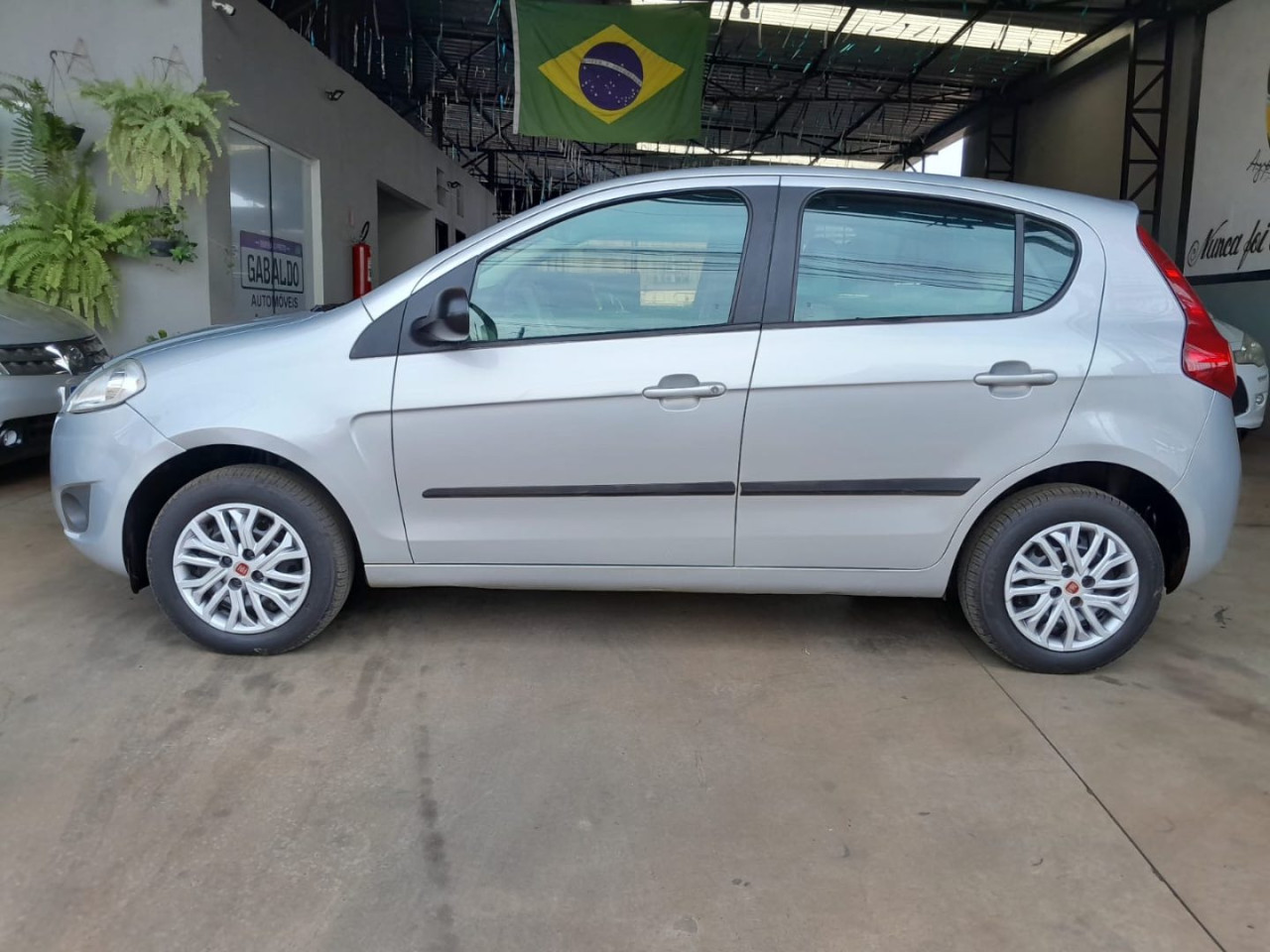 FIAT Palio 1.0 FLEX ATTRACTIVE