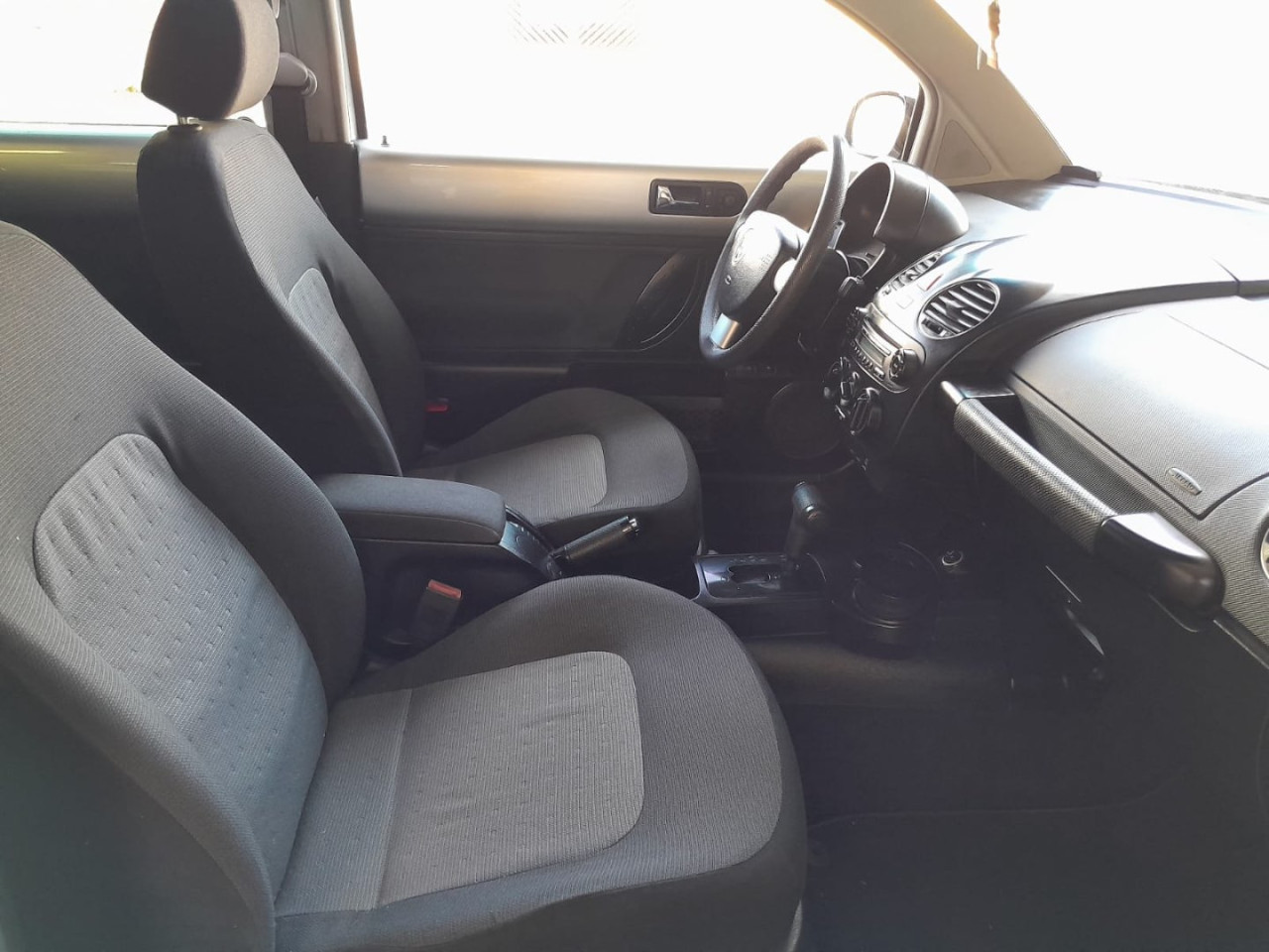 VOLKSWAGEN New Beetle 2.0 MI