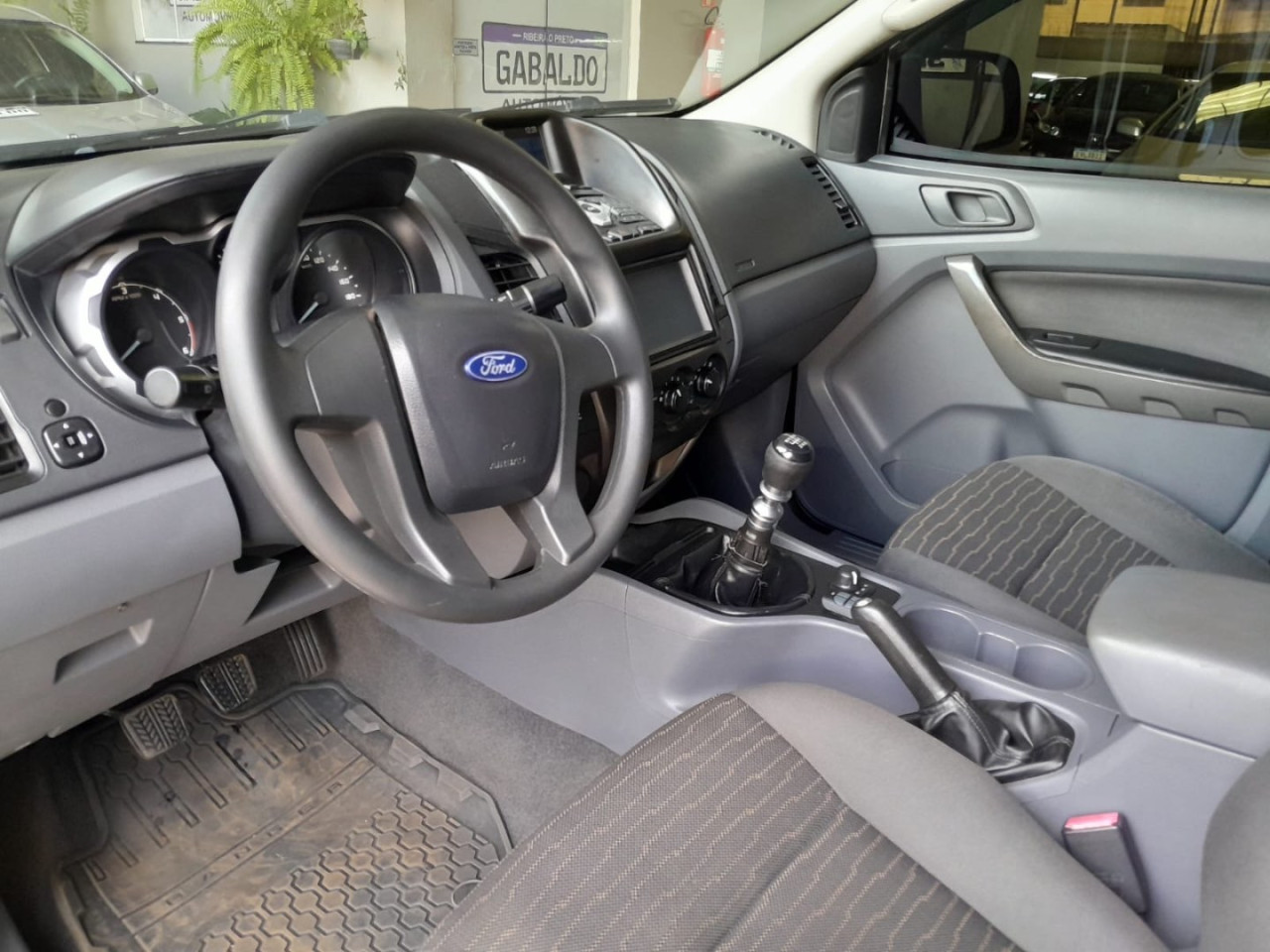 FORD Ranger 3.2 20V XLS CABINE DUPLA