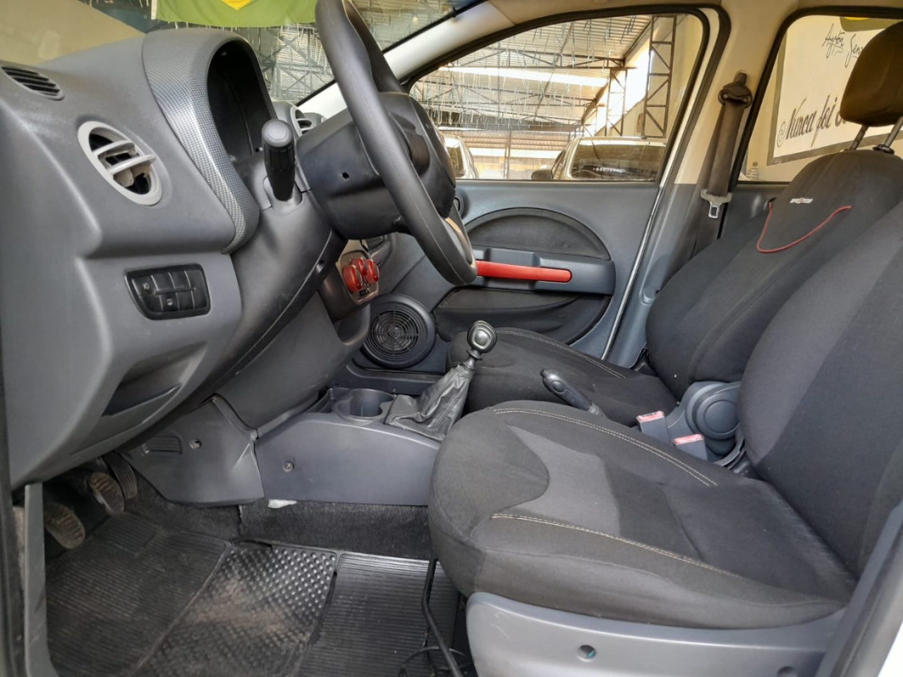 Uno 1.4 FLEX SPORTING