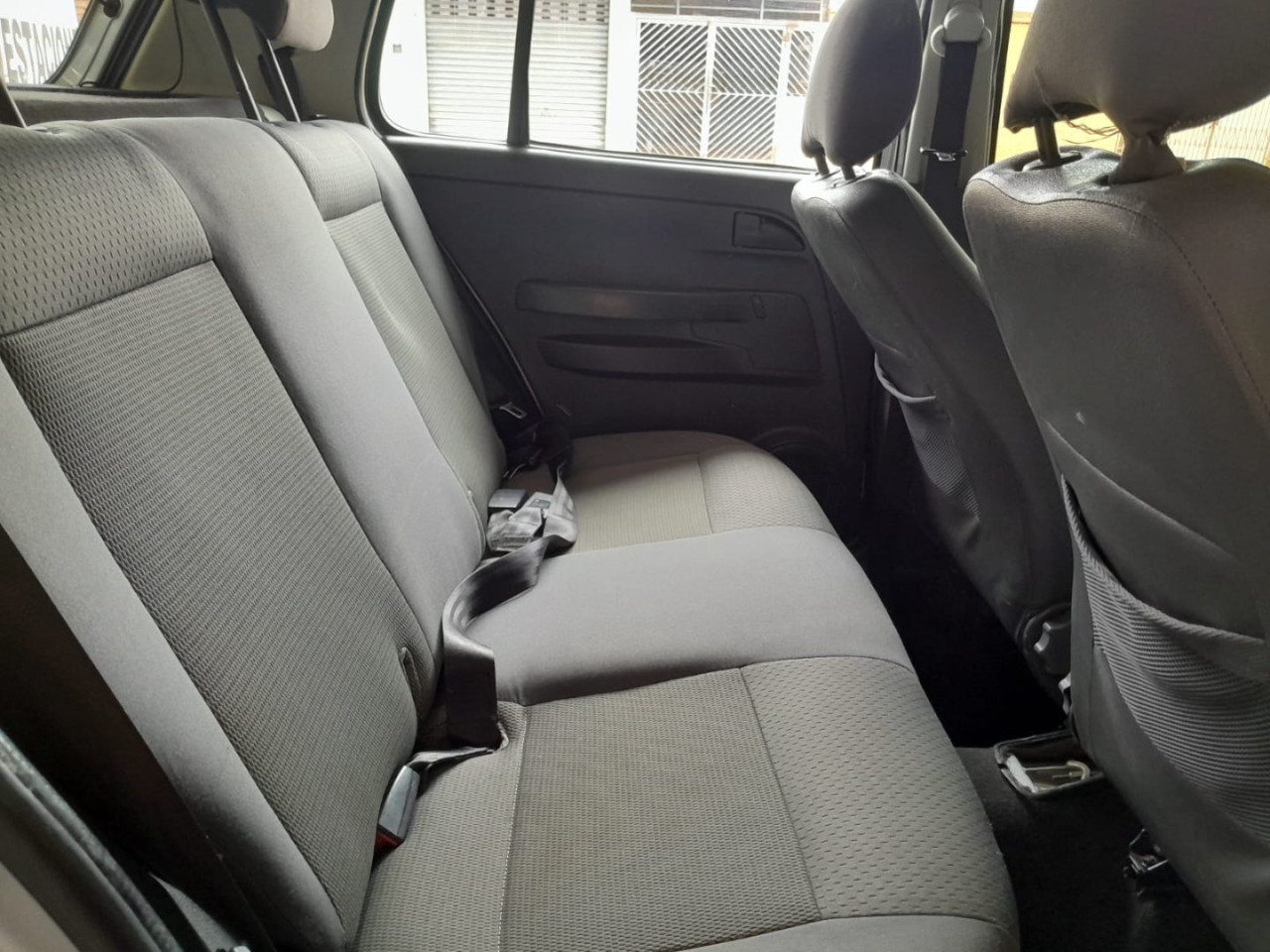 VOLKSWAGEN Fox 1.0 4P FLEX