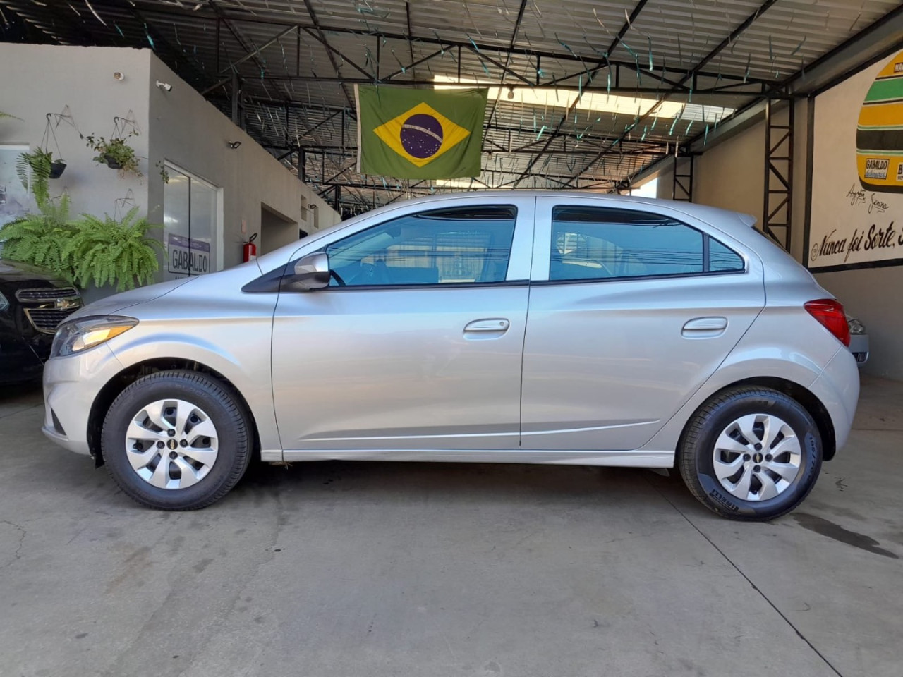 Onix Hatch 1.0 4P FLEX LT