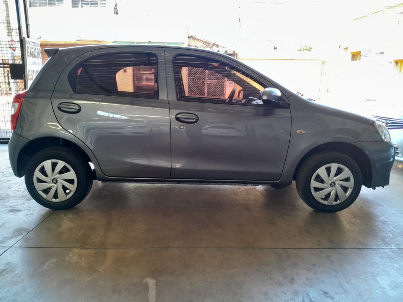 Etios Hatch 1.3 16V 4P FLEX