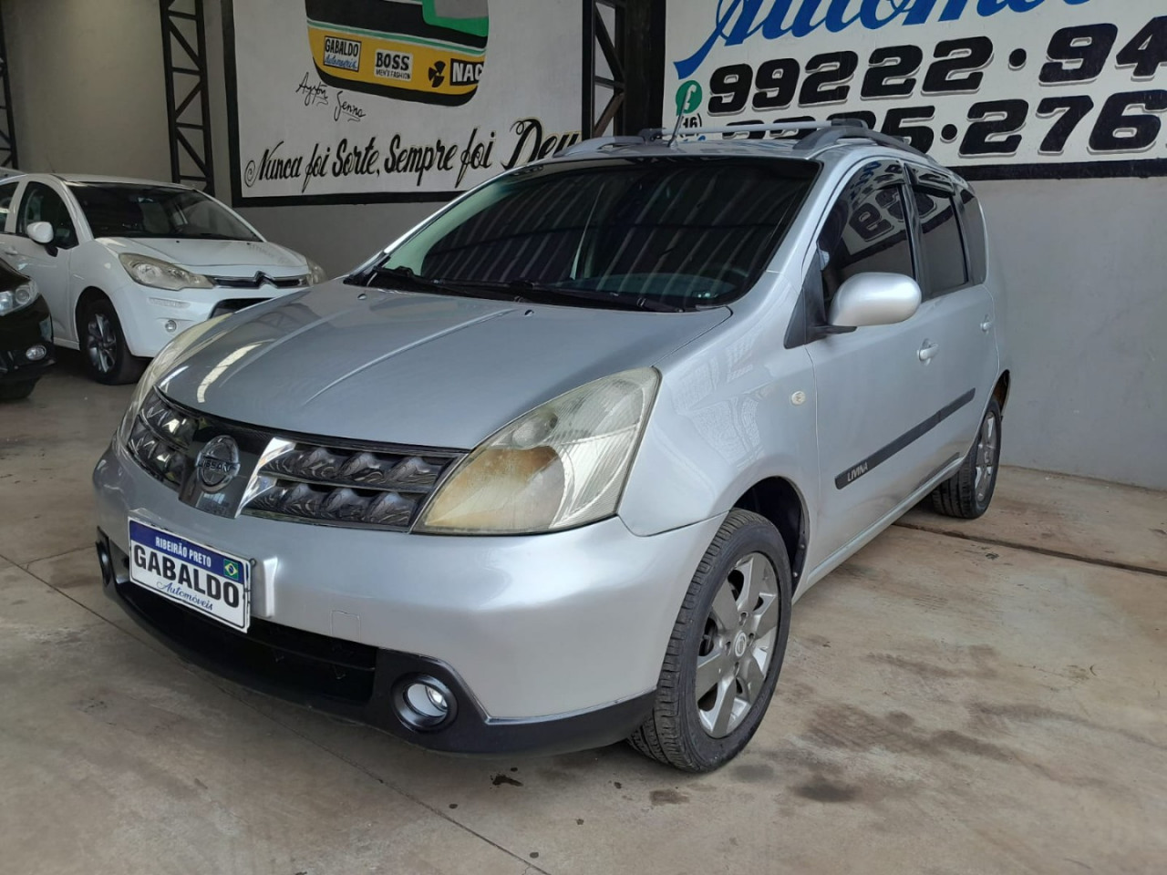 NISSAN Livina 1.8 16V SL 4P FLEX