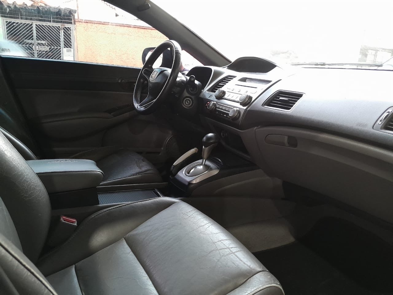 Civic 1.8 16V 4P LXS AUTOMÁTICO