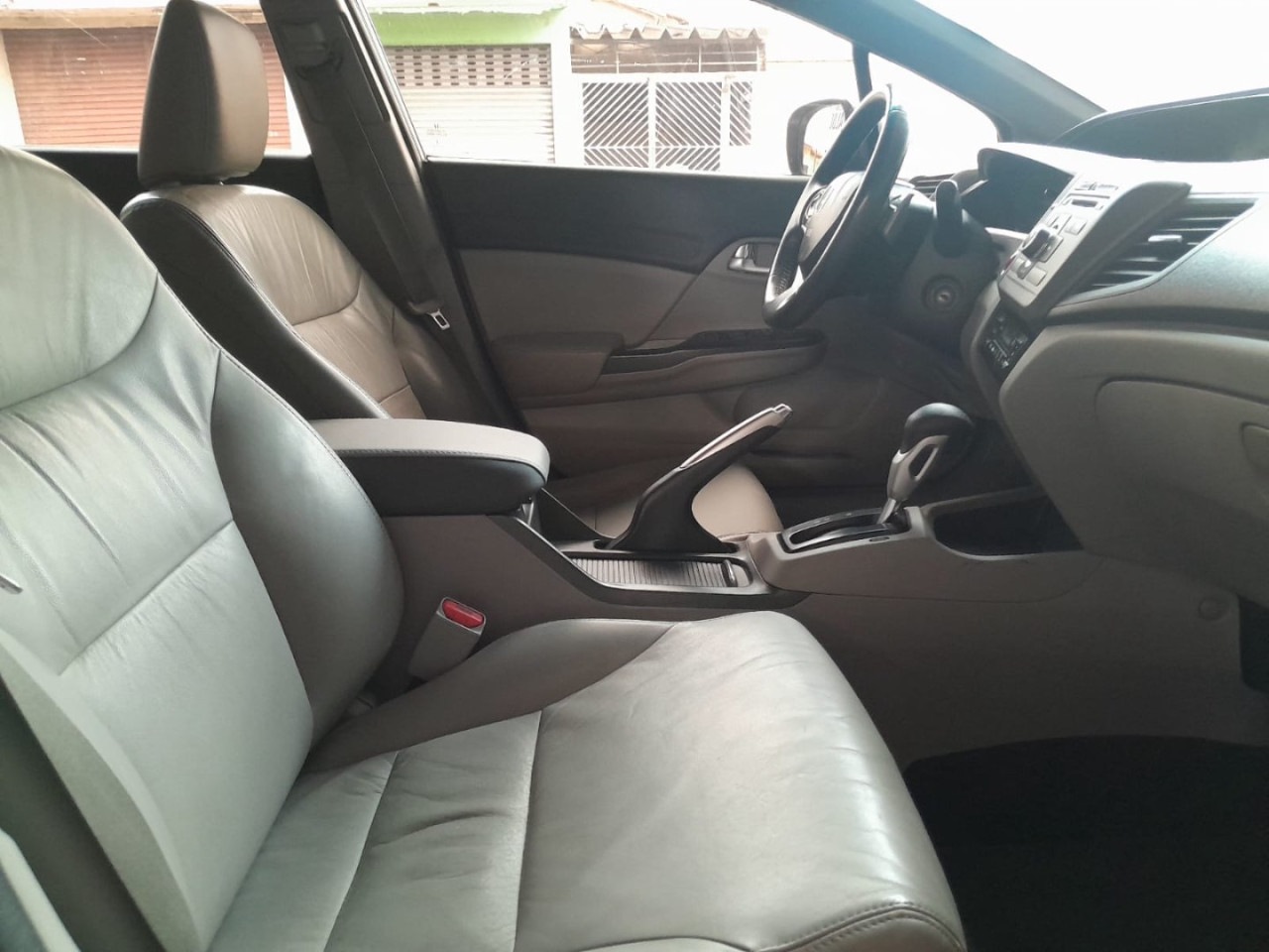 Civic 1.8 16V 4P FLEX LXS AUTOMÁTICO