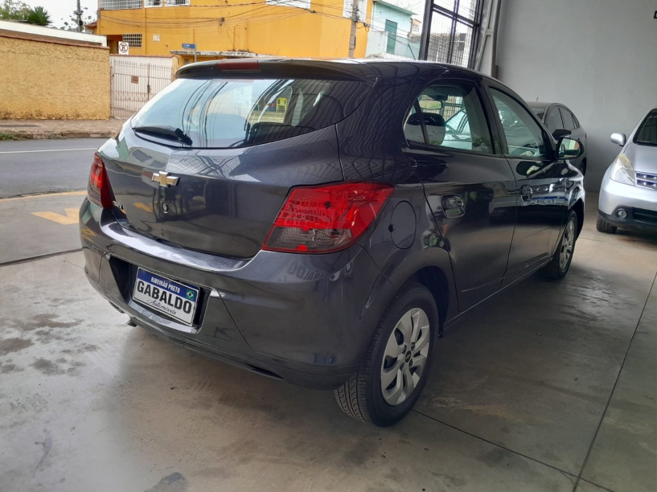 CHEVROLET Onix Hatch 1.0 4P FLEX JOY