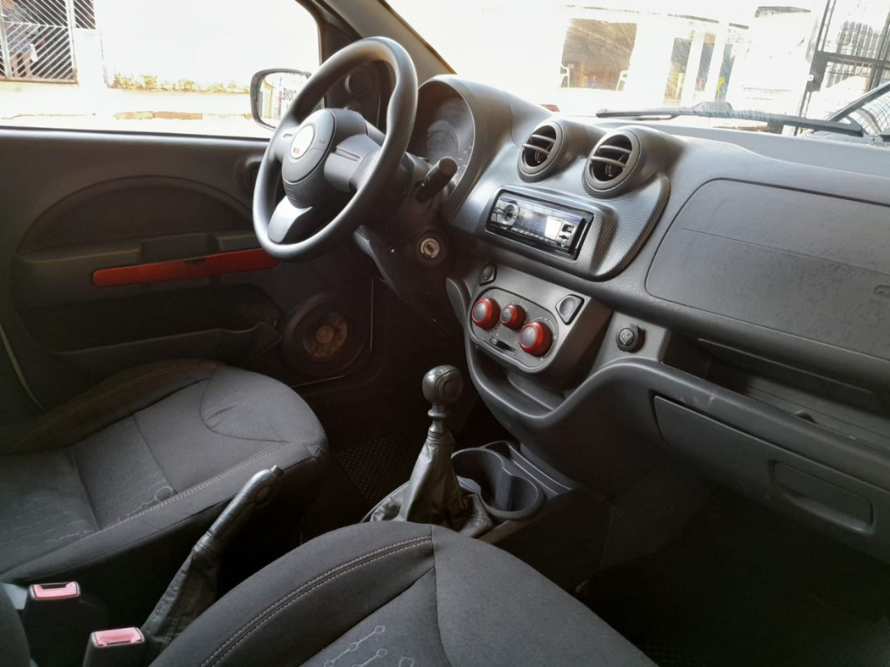 Uno 1.4 FLEX SPORTING