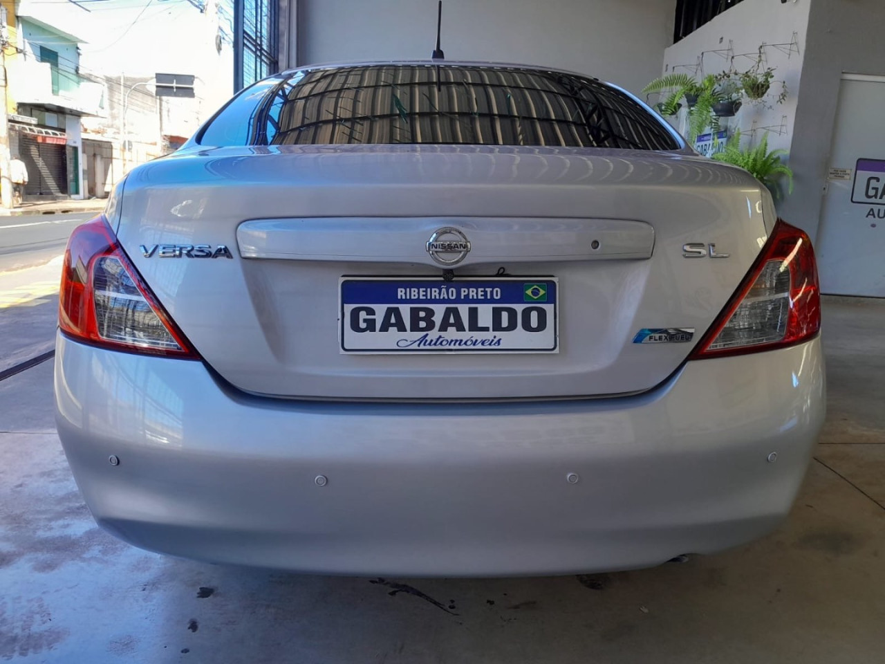 Versa Sedan 1.6 16V 4P FLEX SL
