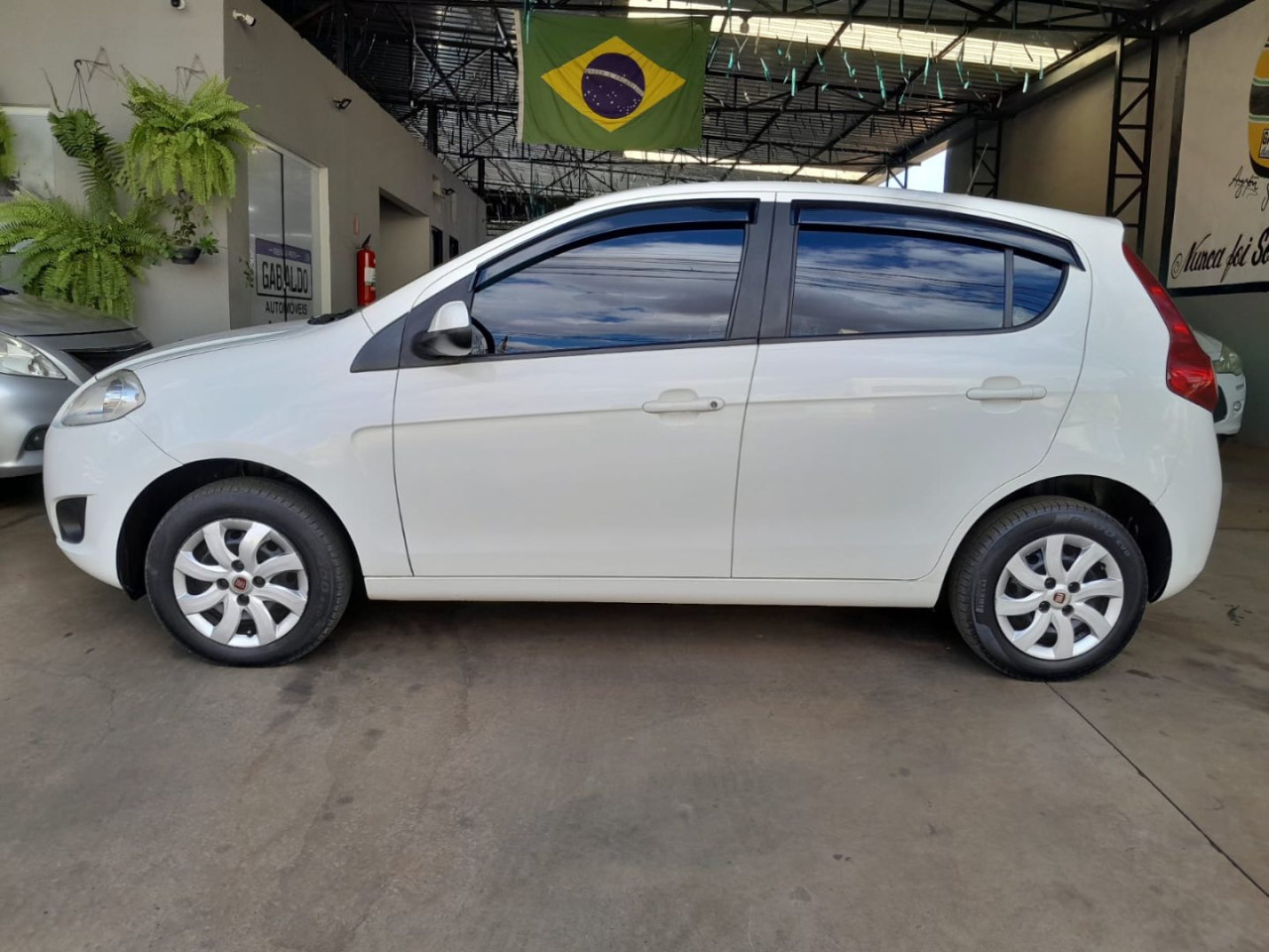 FIAT Palio 1.0 4P FLEX ATTRACTIVE