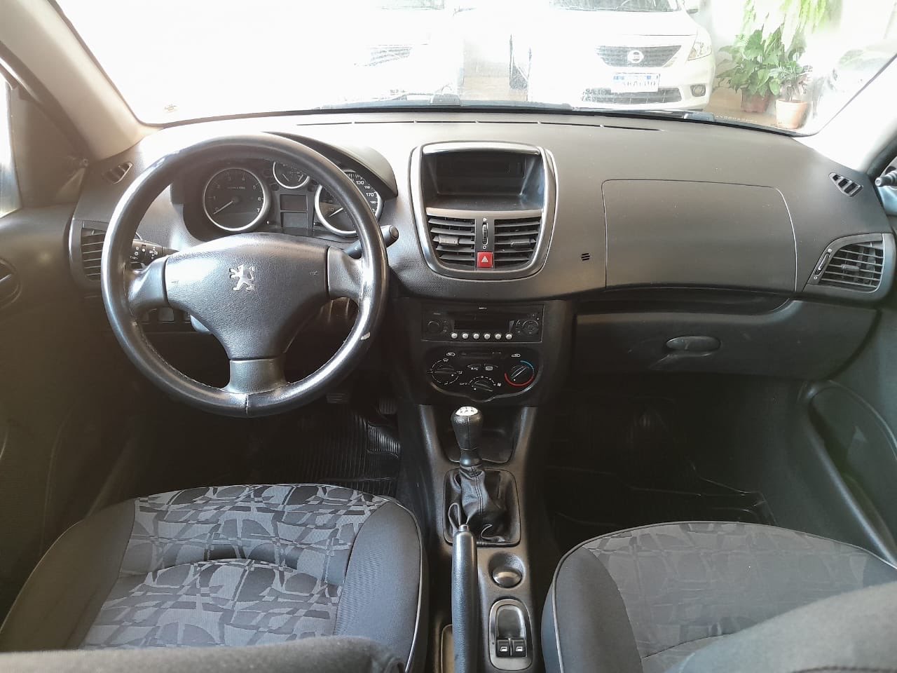 207 1.4 XR 8V